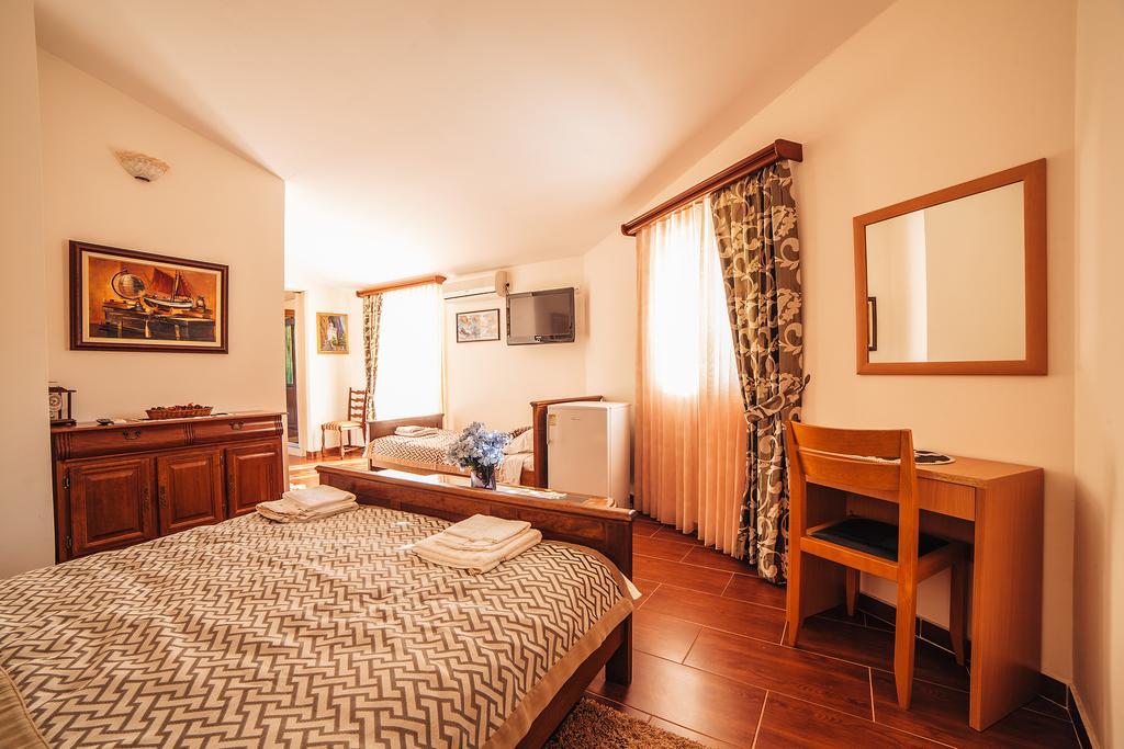 Guest house Šebelj Budva Kamer foto