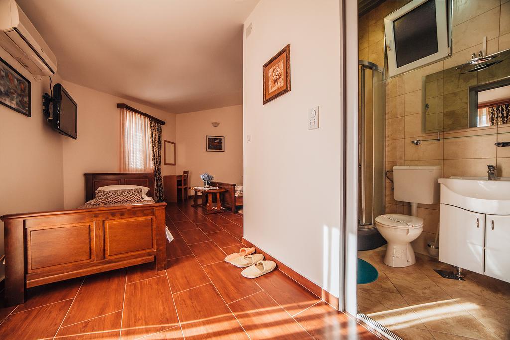 Guest house Šebelj Budva Kamer foto