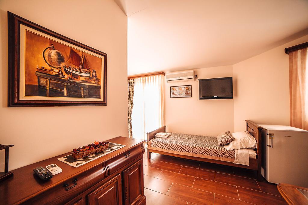 Guest house Šebelj Budva Kamer foto
