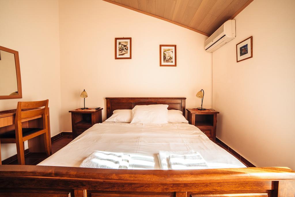 Guest house Šebelj Budva Kamer foto
